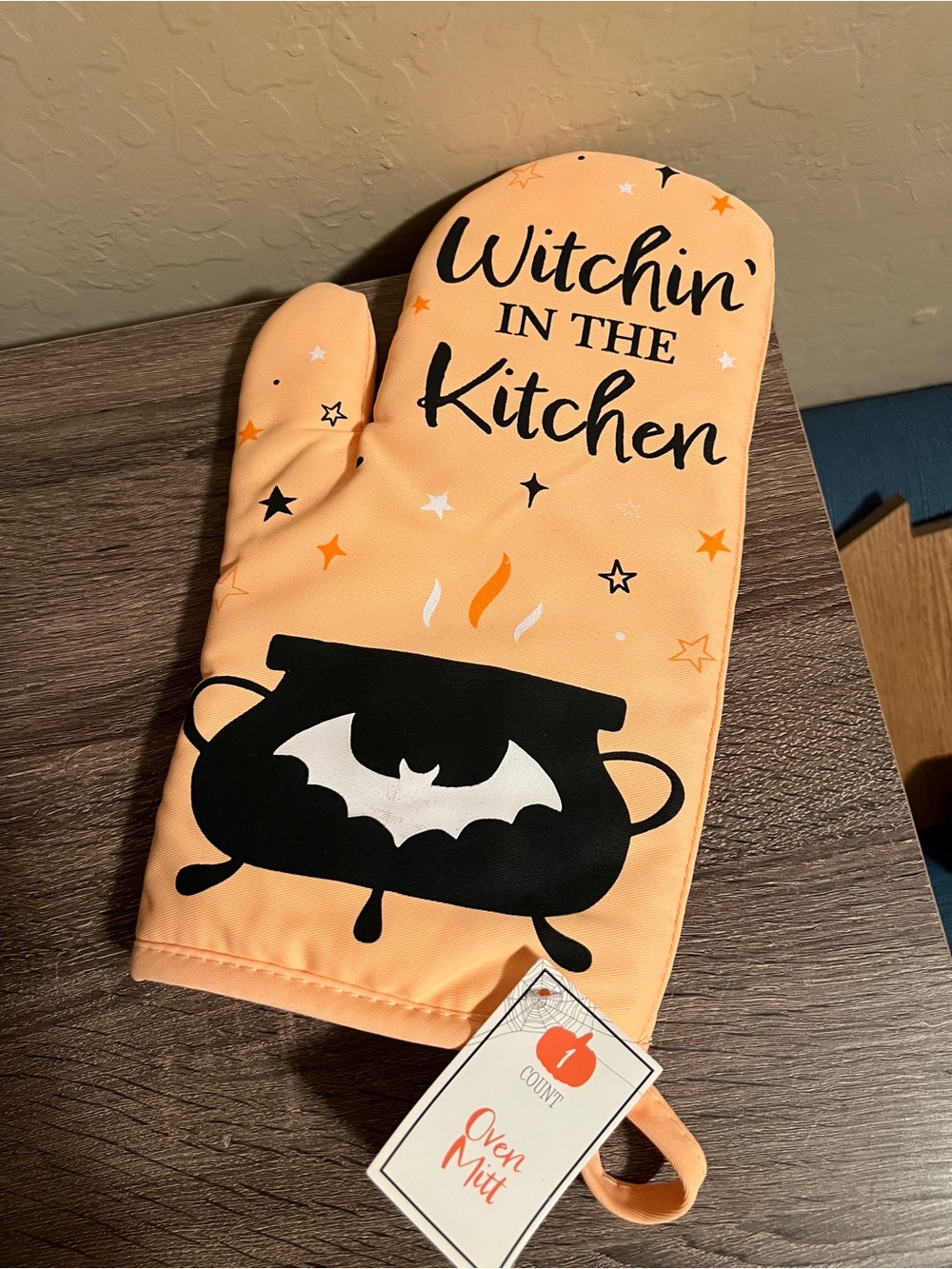 Target Bullseye Witchin' in the Kitchen Halloween Oven Mitt Pot Holder NWT